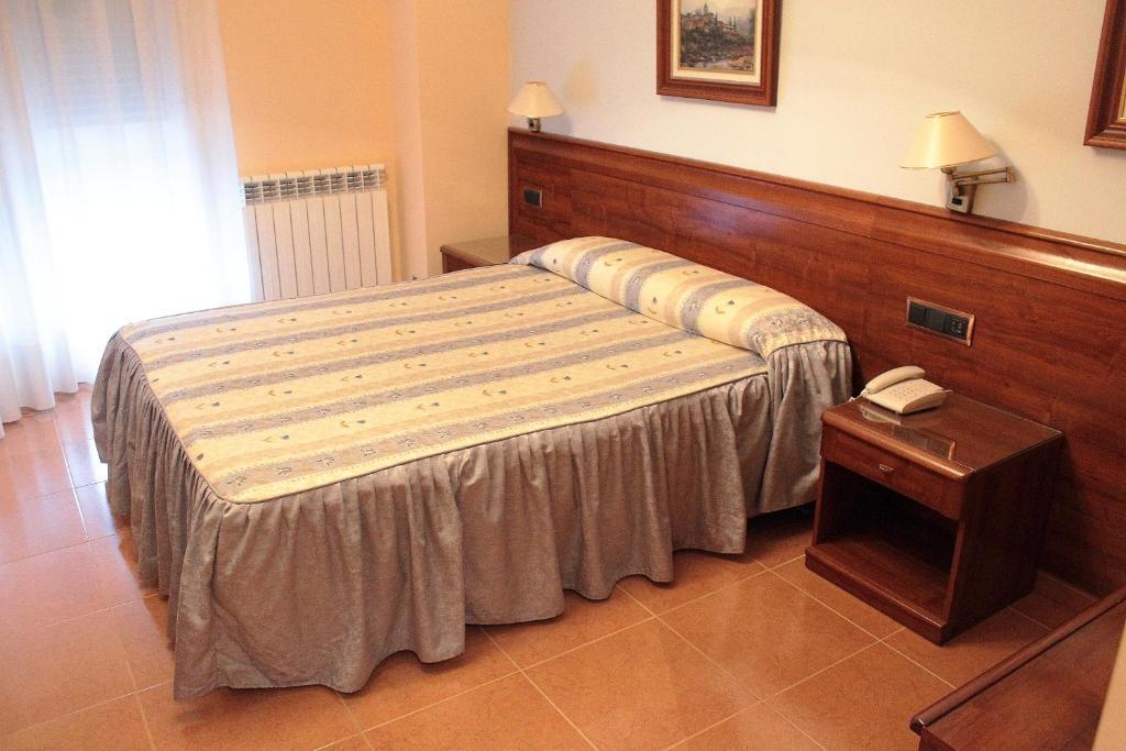 Hostal Castilla Benavente Zimmer foto